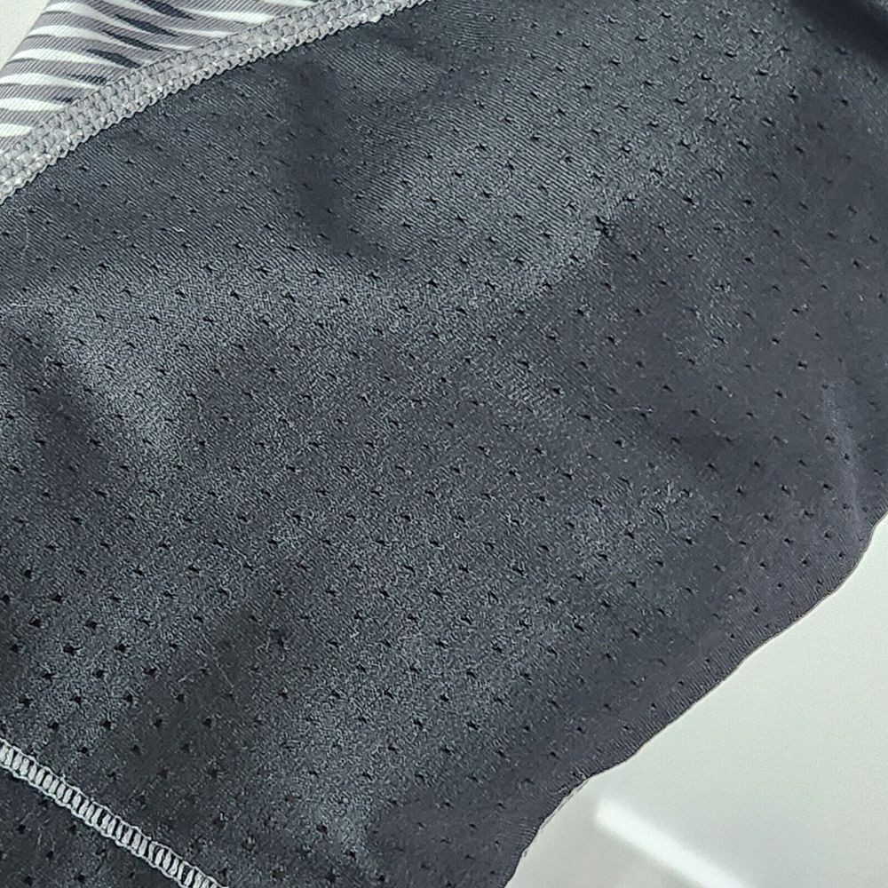Nike Pro Capri Leggings Medium Training Yoga Workout‎ - Picture 4 of 5